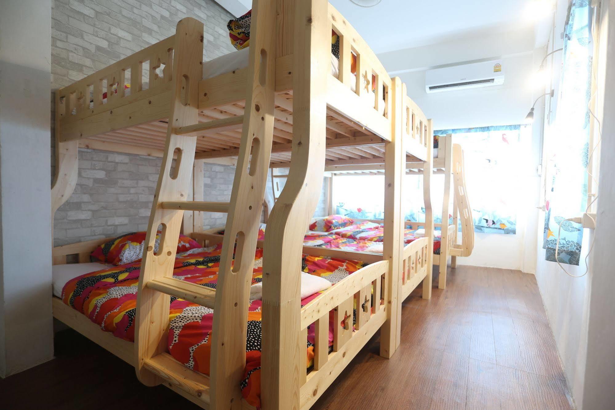 Blue Jasmine Hostel بانكوك المظهر الخارجي الصورة