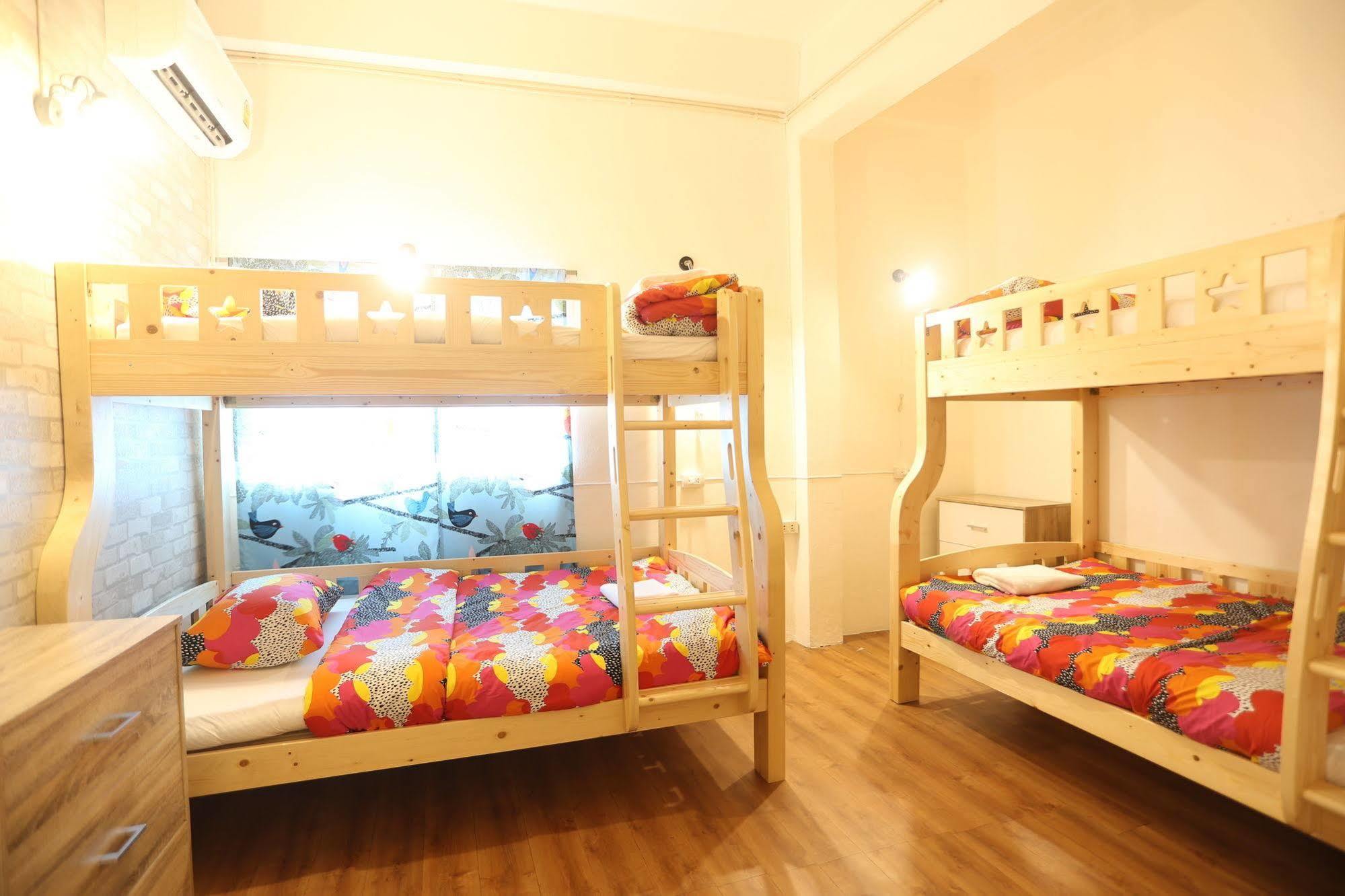Blue Jasmine Hostel بانكوك المظهر الخارجي الصورة