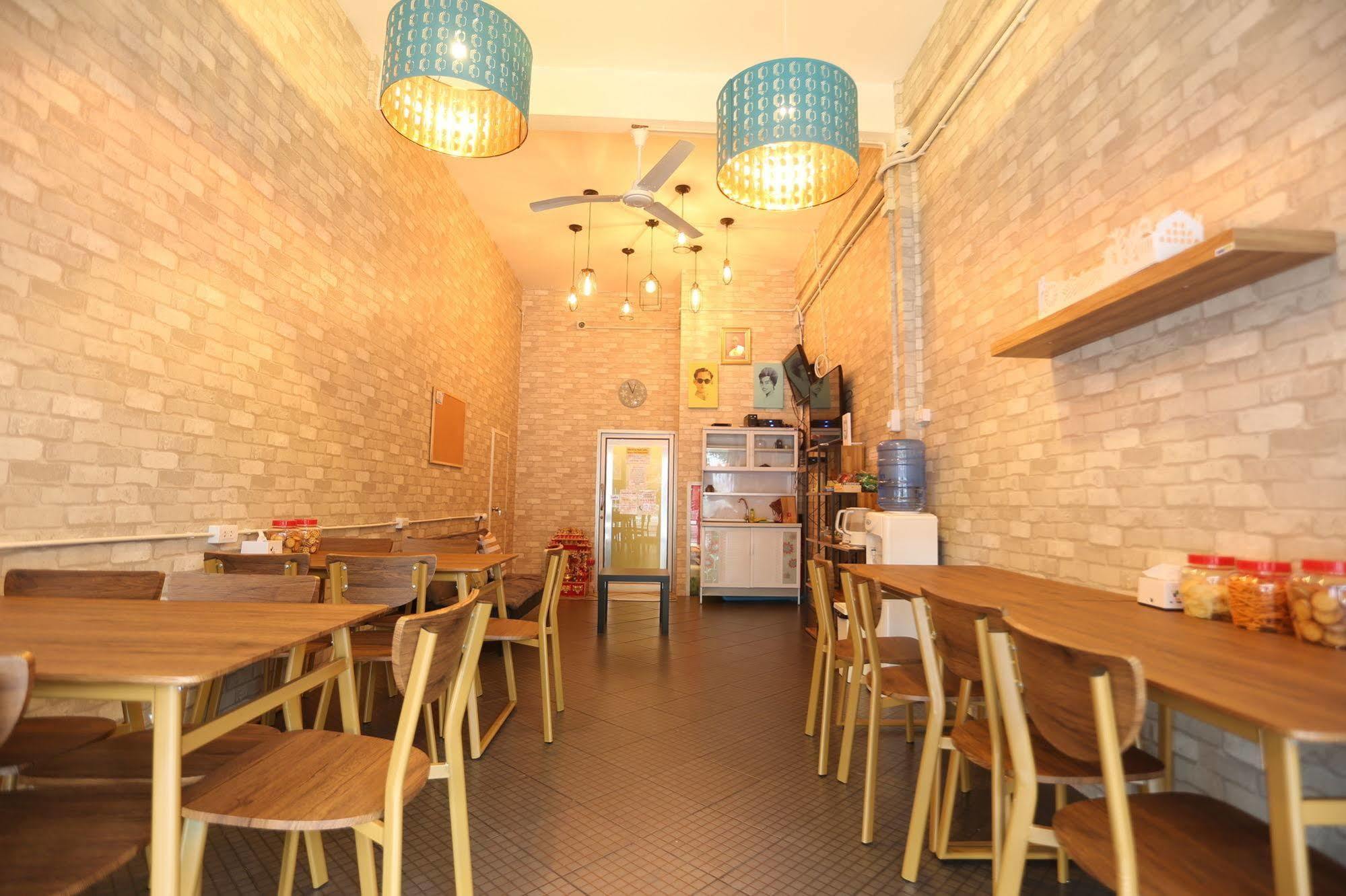 Blue Jasmine Hostel بانكوك المظهر الخارجي الصورة